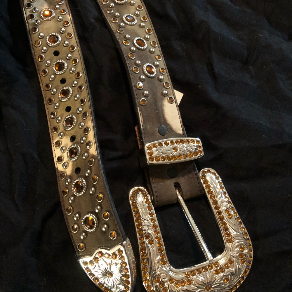 Angel Ranch Camo Rhinestone Leather Belt - Picture 7 of 8
